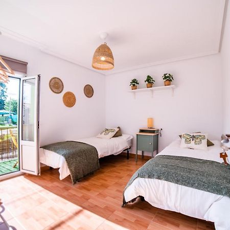 Casa Lopez Bed & Breakfast Aviles Ngoại thất bức ảnh