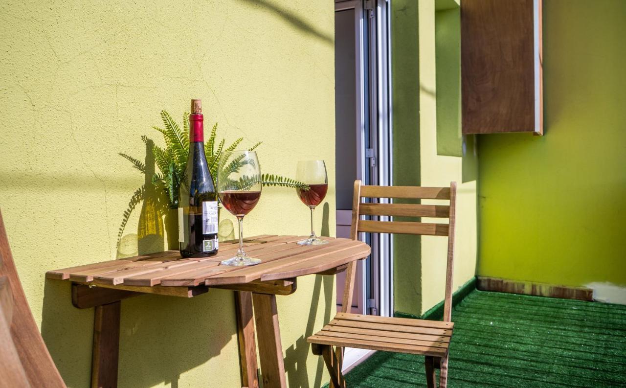 Casa Lopez Bed & Breakfast Aviles Ngoại thất bức ảnh