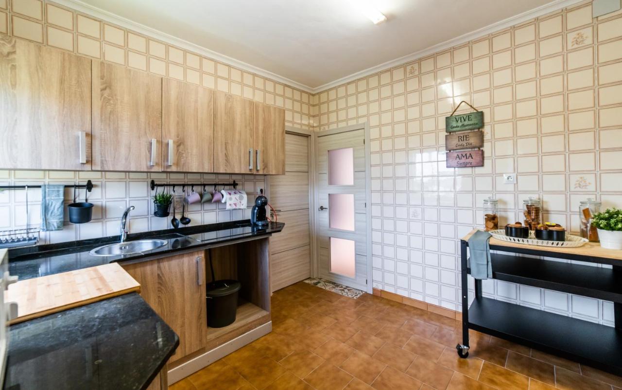 Casa Lopez Bed & Breakfast Aviles Ngoại thất bức ảnh